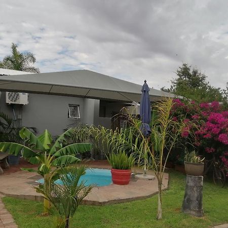 Tehillah Guesthouse Upington Exterior photo