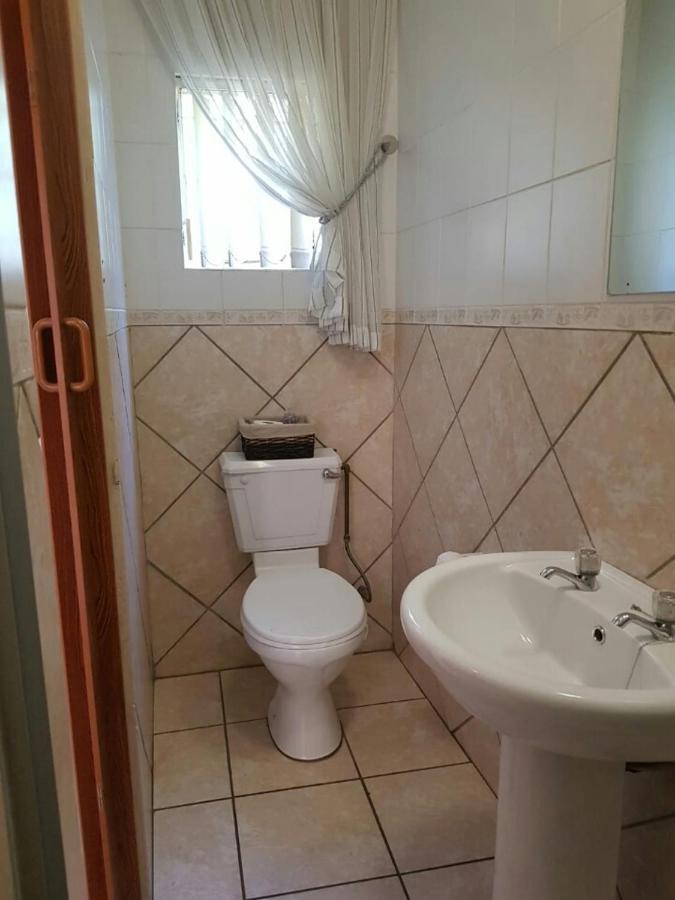 Tehillah Guesthouse Upington Exterior photo