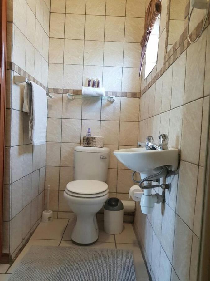 Tehillah Guesthouse Upington Exterior photo