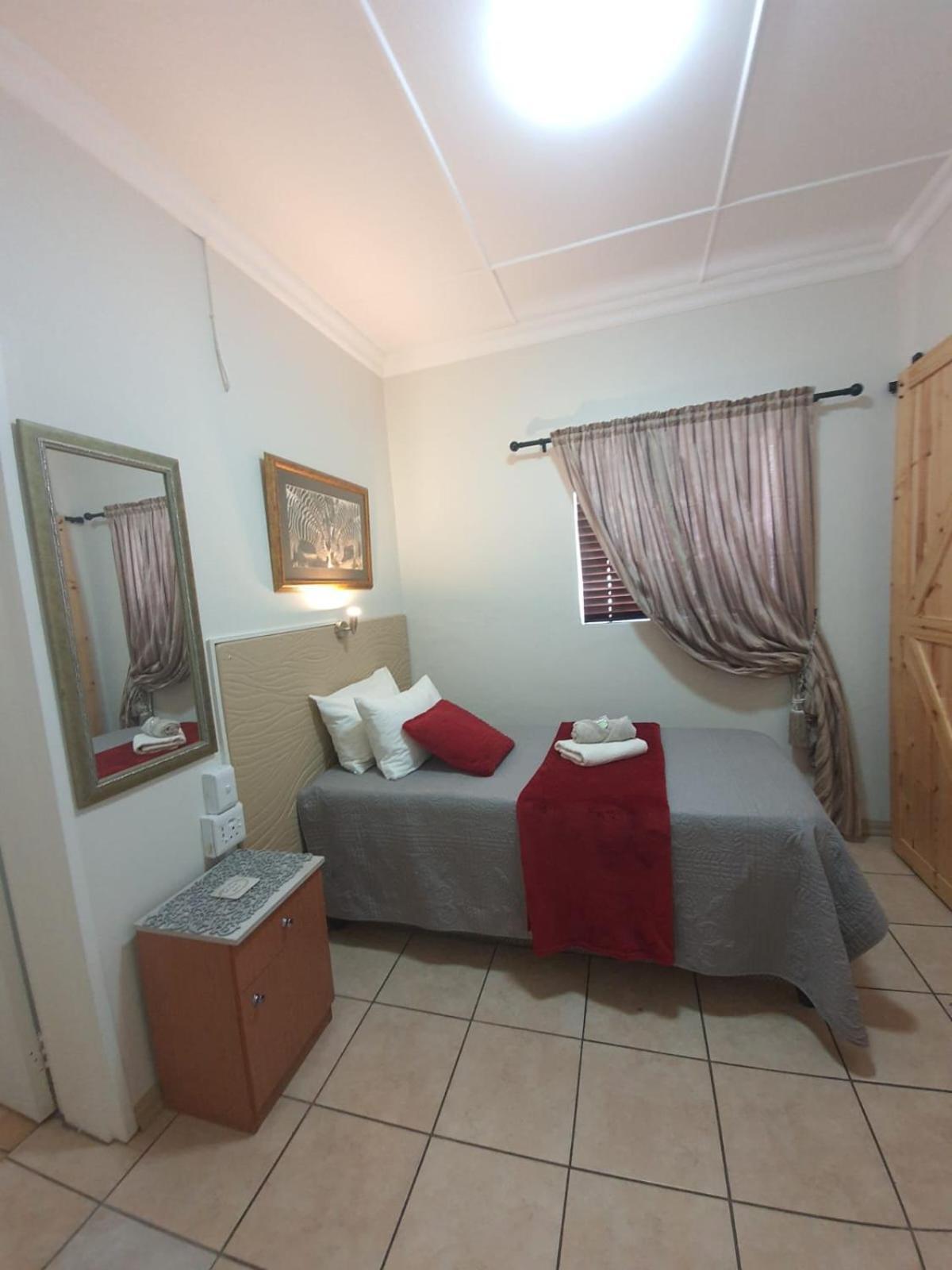 Tehillah Guesthouse Upington Exterior photo